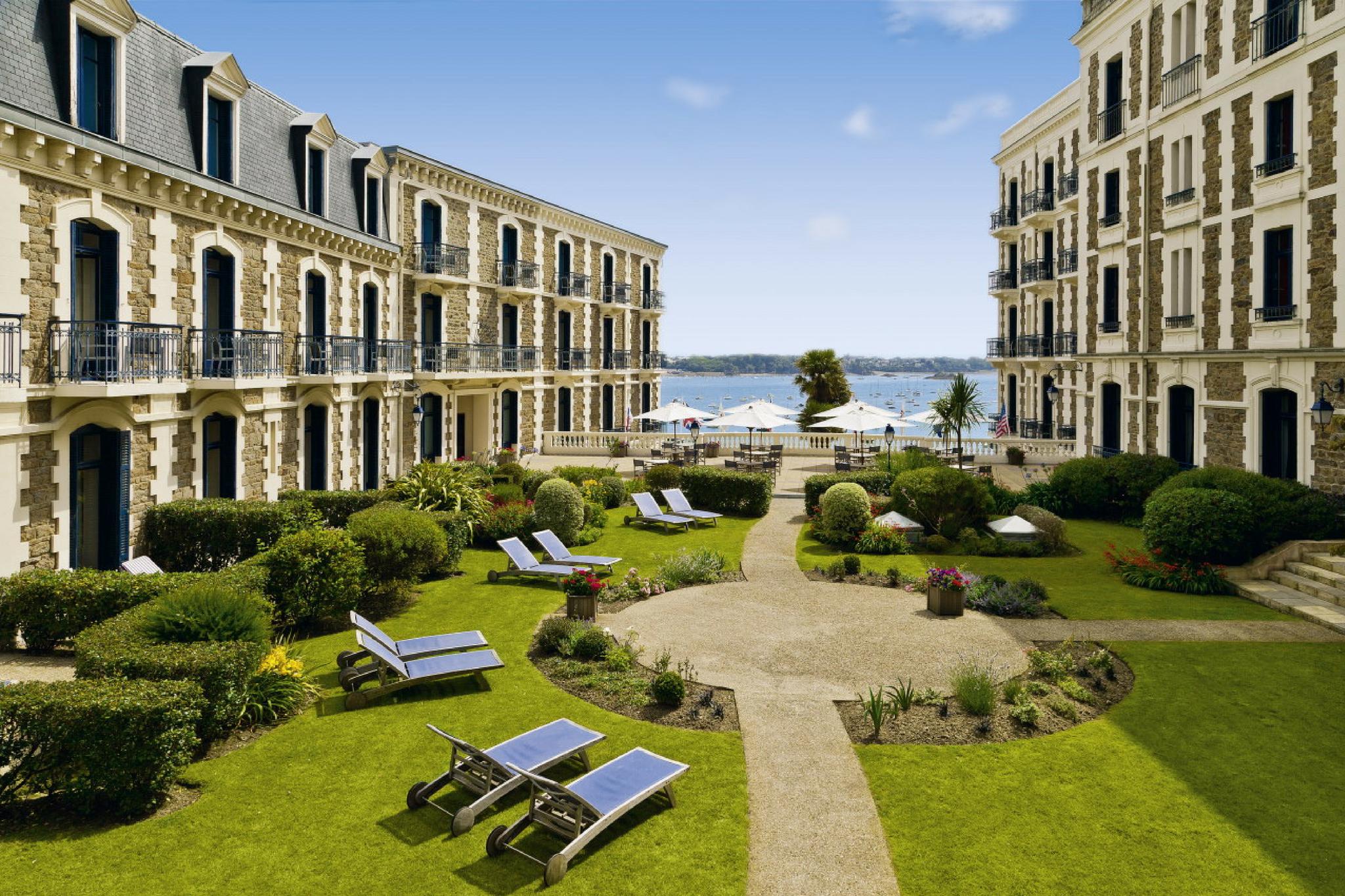 HOTEL BARRIERE LE GRAND HOTEL DINARD ДИНАР 5* (Франция) - от 36243 RUB |  NOCHI